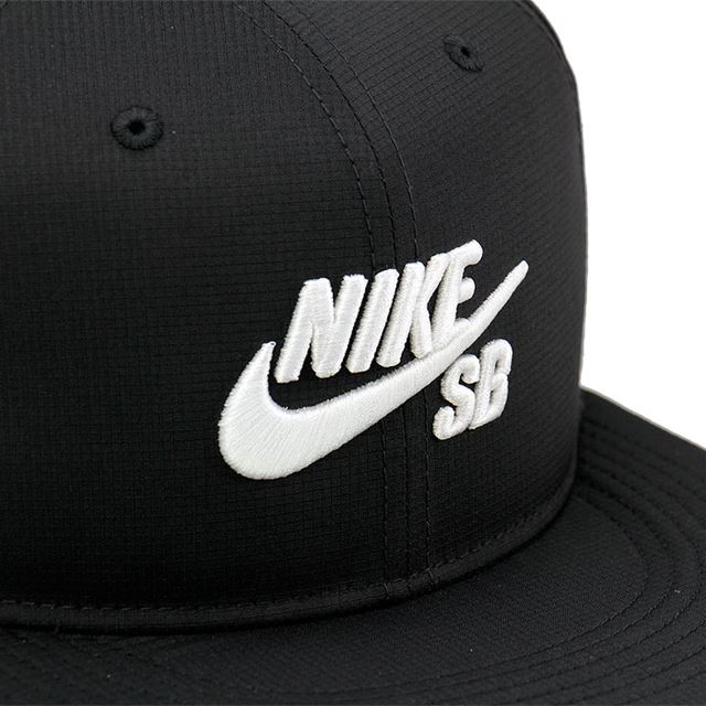NIKE-SB-17SU-840861-010_L7_194115.jpg