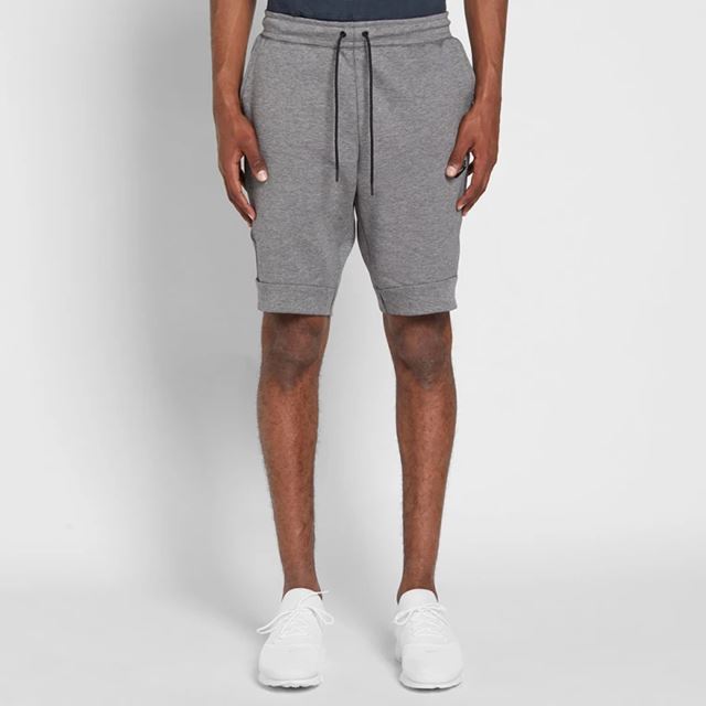 12-07-2017_nike_techfleeceshort_carbonheather_black_805160-091_tc_m1_180436.jpg