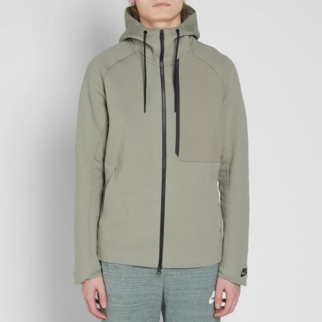 21-02-2018_nike_techfleecejacket_darkstucco_black_886156-004_mo_m1_145306.jpg