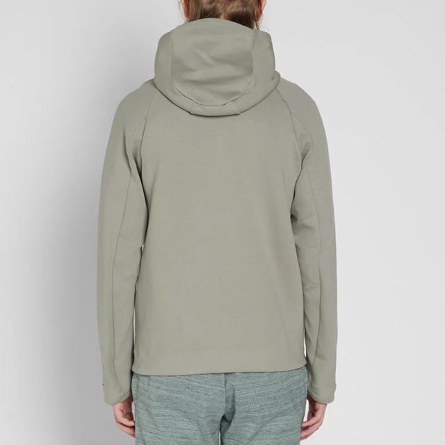 21-02-2018_nike_techfleecejacket_darkstucco_black_886156-004_mo_m2_145306.jpg
