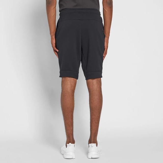 12-07-2017_nike_techfleeceshort_black_805160-010_eh_m2_181113.jpg