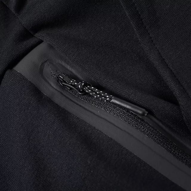 14-07-2016_nike_techfleeceshort_black_dw_2_181103.jpg