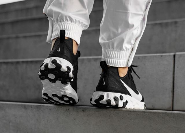 nike-w-react-element-55-black-white-bq2728-003-2-os_162549.jpg