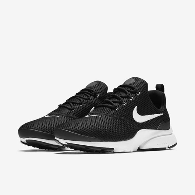 presto-fly-shoe-3zTbMr1Y977_190056.jpg